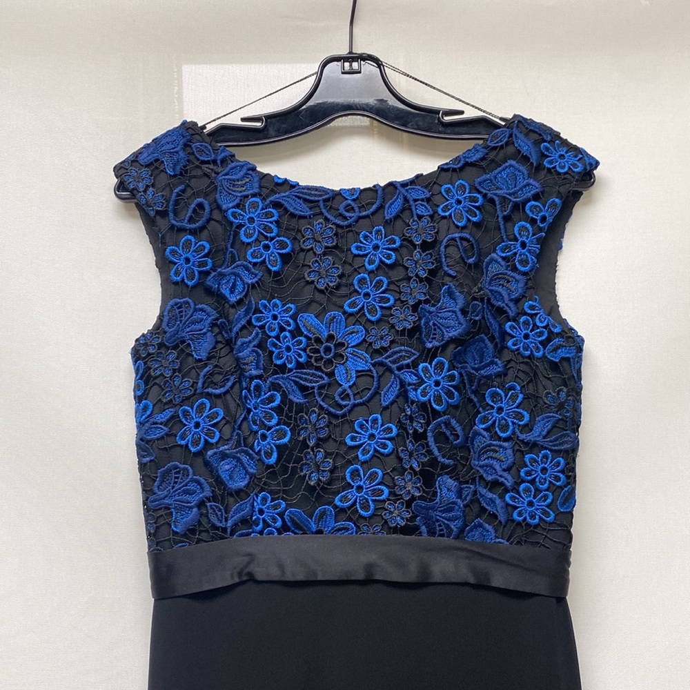Aidan Mattox floral lace bodice sleeveless long gown - Picture 7 of 9
